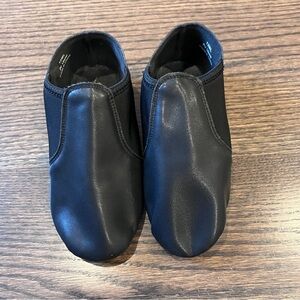 Kids Barely Worn Black Slip-On Jazz Dance Shoes